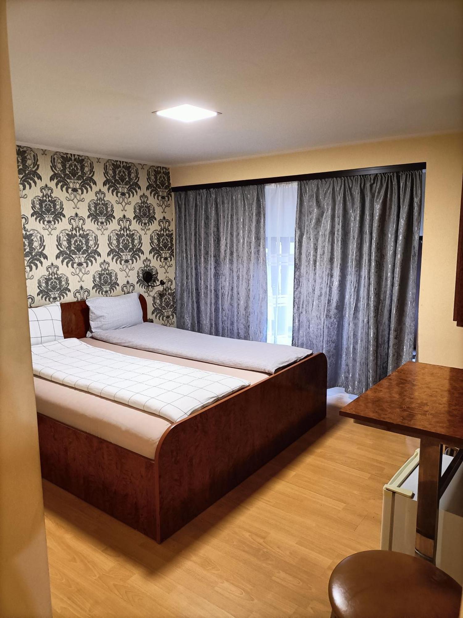 Casa Heidi Hotel Timisoara Ngoại thất bức ảnh