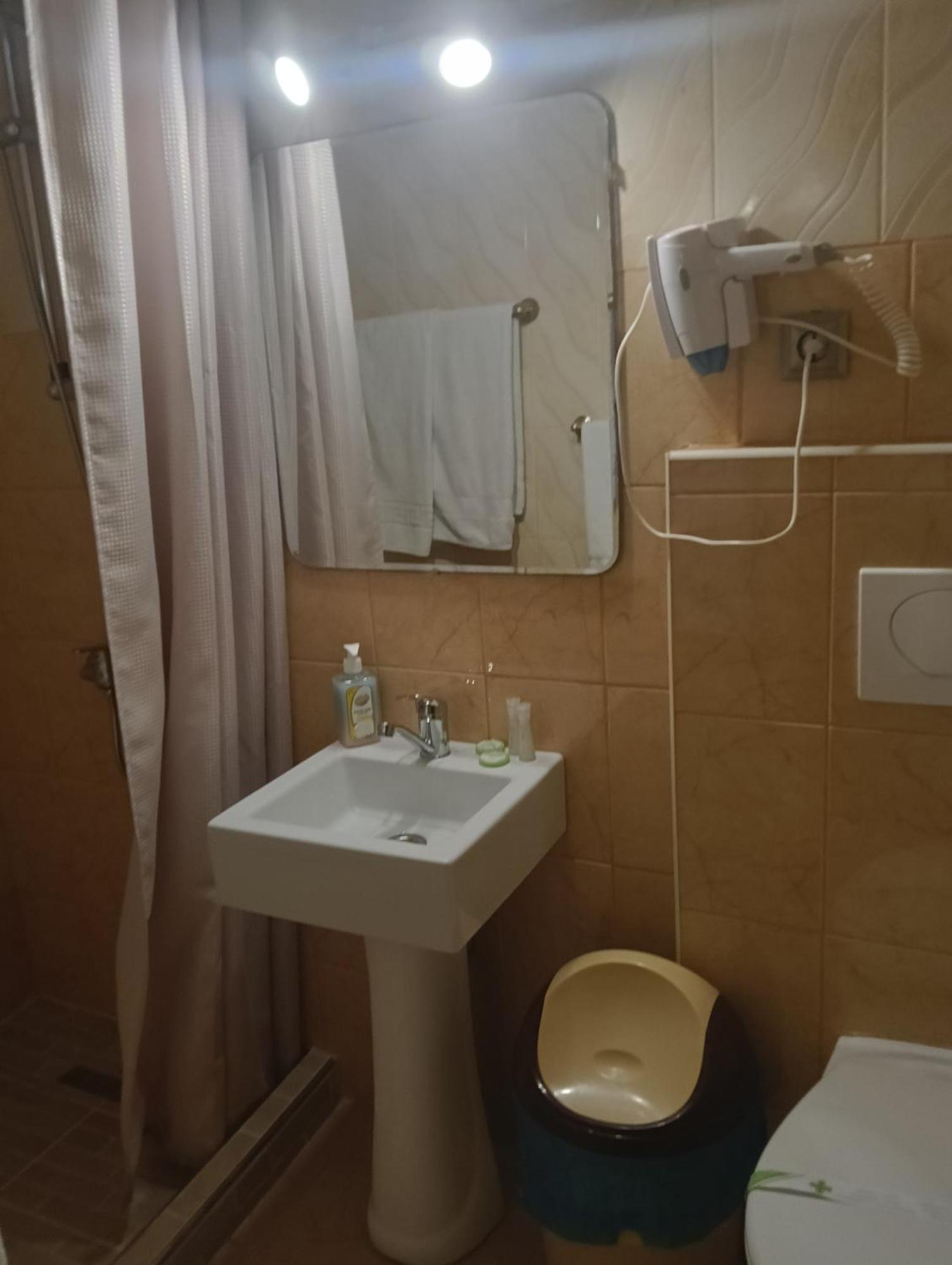 Casa Heidi Hotel Timisoara Phòng bức ảnh