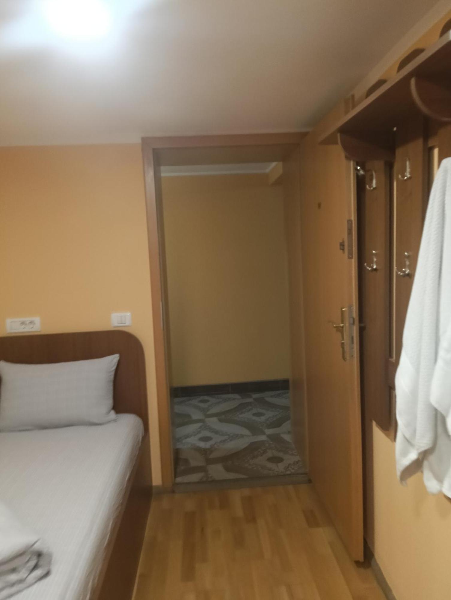 Casa Heidi Hotel Timisoara Phòng bức ảnh