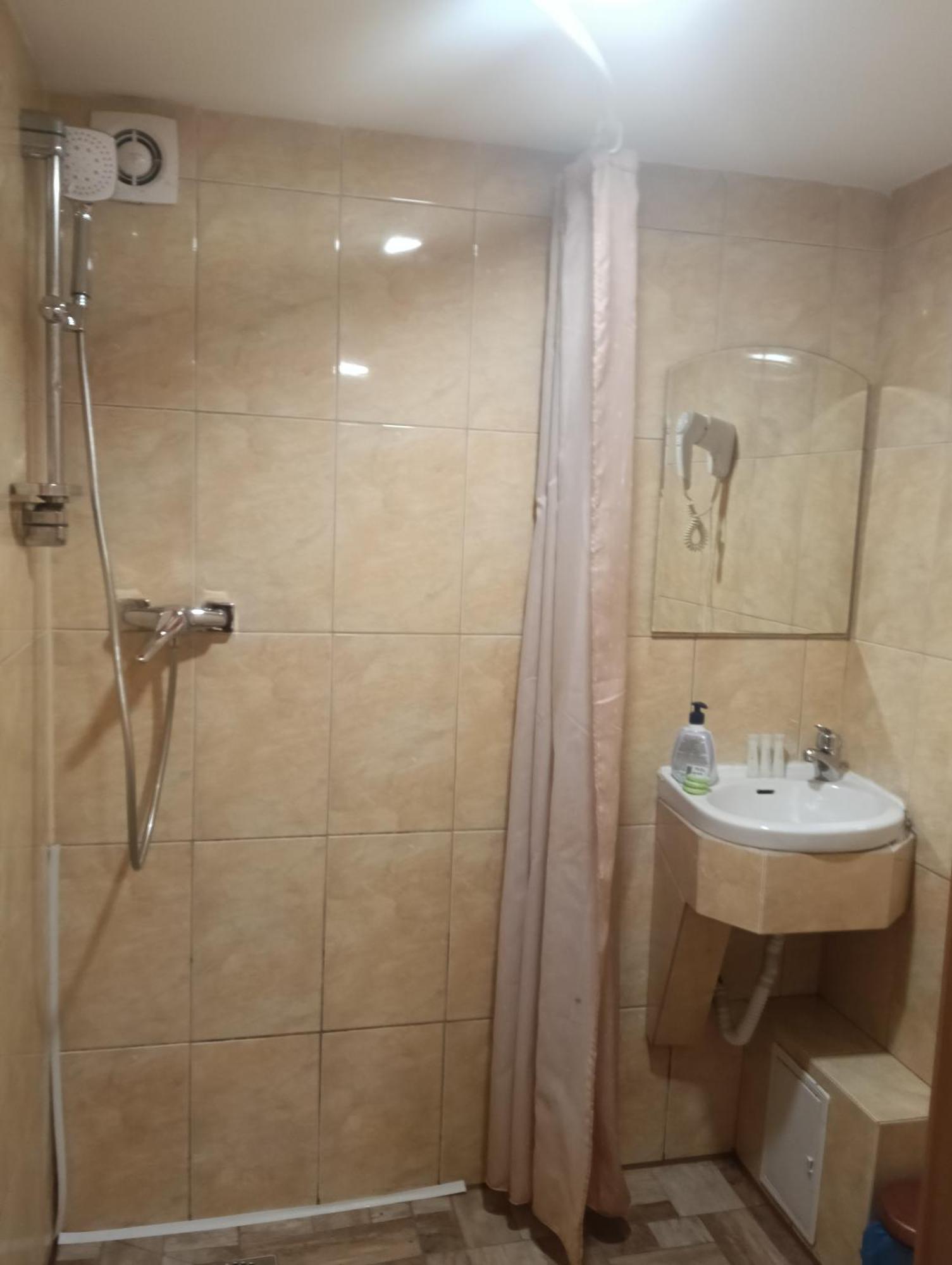 Casa Heidi Hotel Timisoara Phòng bức ảnh