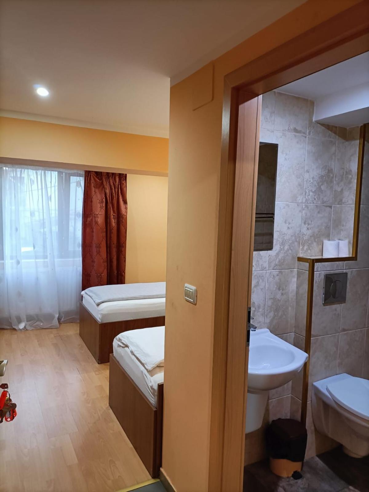 Casa Heidi Hotel Timisoara Phòng bức ảnh